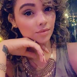 Meet your Posher, Elsa